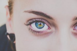 Close up of eye with no bags and reduced lines after eye bag removal treatment